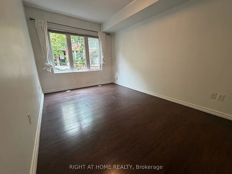 11 Ruttan St #126 — Photo 14