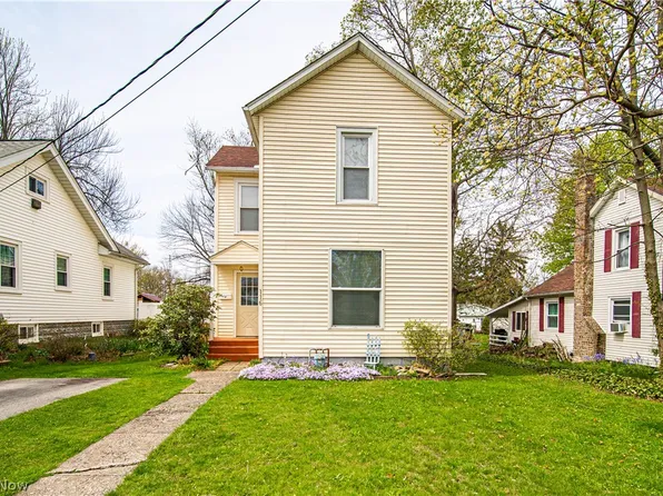 116 S Cedar St, Geneva, OH 44041