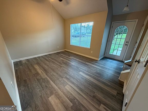 4th image of 85 Kirkland Ct
