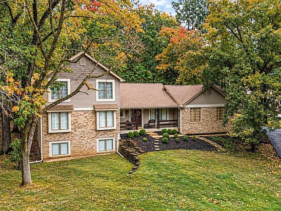 2nd image of 428 Sundowner Ridge Ct