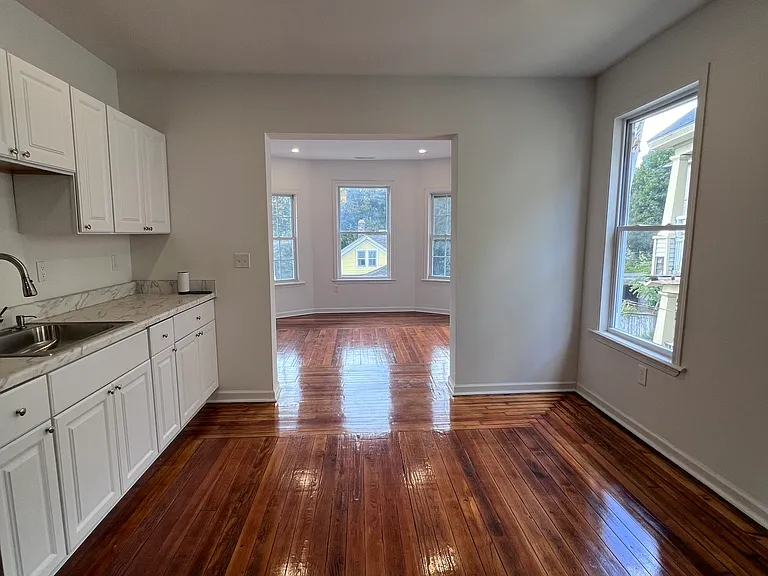 36 Vermont St #2 — Photo 9