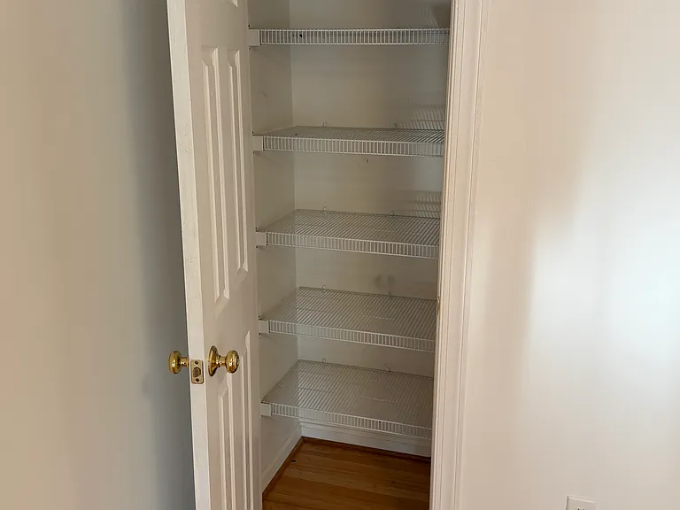 220 Gross Ave — Photo 65