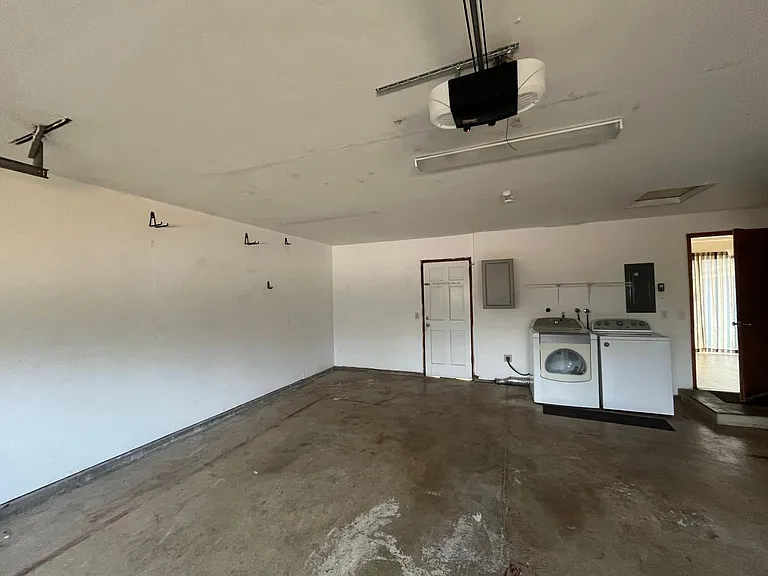 6636 SE Reedway St — Photo 11