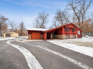 726 Maple Leaf Dr, Osceola, WI 54020