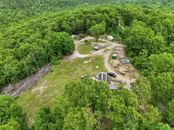 12 Flowstone Lane, Gainesville, MO 65655