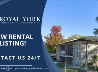 3 Tillplain Rd #2, Toronto, ON M3H5R1