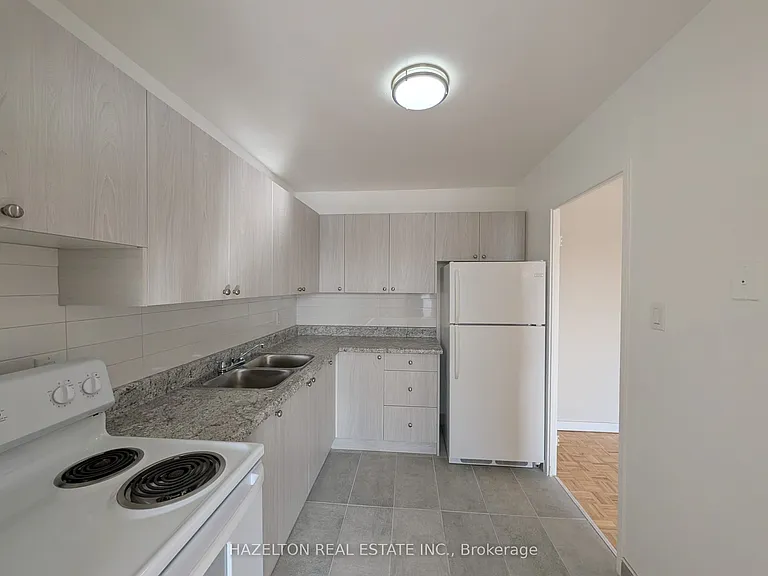 1901 Martin Grove Rd #315 — Photo 3