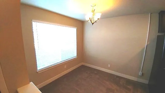 Kitchen eating area