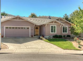 155 Carolyne Ct, Talent, OR 97540