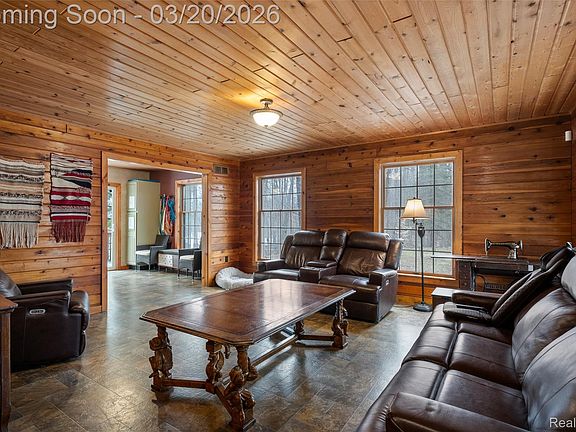 4th image of 7207 Gurd Rd