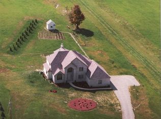 2102 Bellus Rd, Hinckley, OH 44233