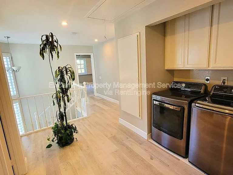 1728 Lake St — Photo 35