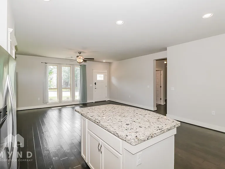 10601 Wills Loop — Photo 9