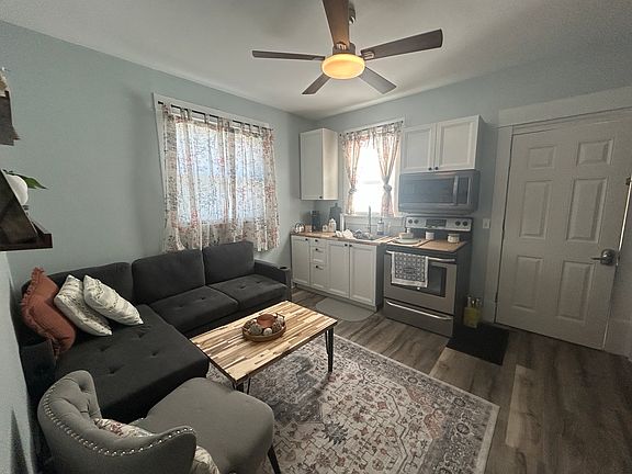 3rd image of 100 S 8th St APT 3