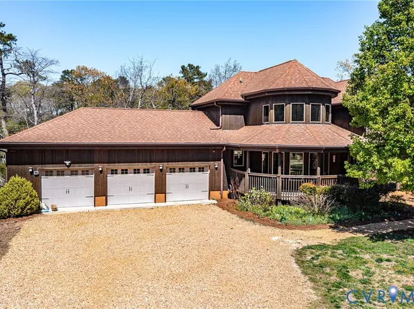 176 Baypointe Ct, Reedville, VA 22539