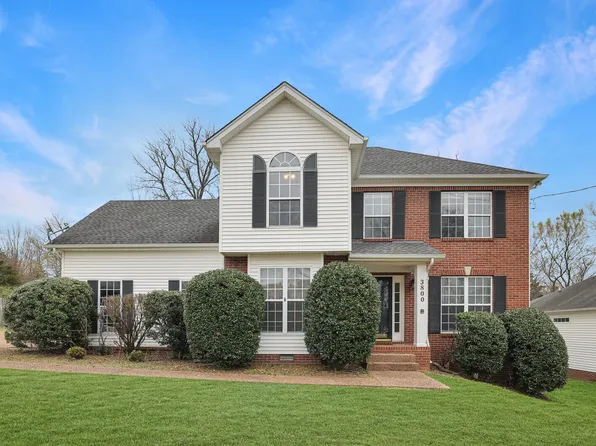 3800 Portsmouth Dr, Old Hickory, TN 37138