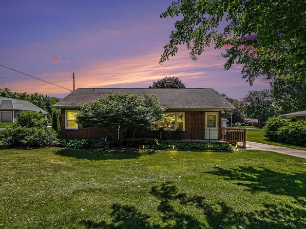 5209 S Roosevelt Rd, Stevensville, MI 49127