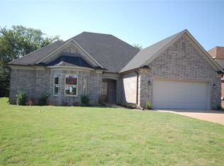 210 Running Brook Ln, Oakland, TN 38060