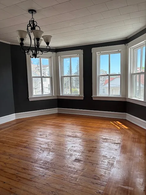 Photo 2 of 10 - 31 Choate St #2 - Fall River, MA Building Photo - 31 Choate St #2