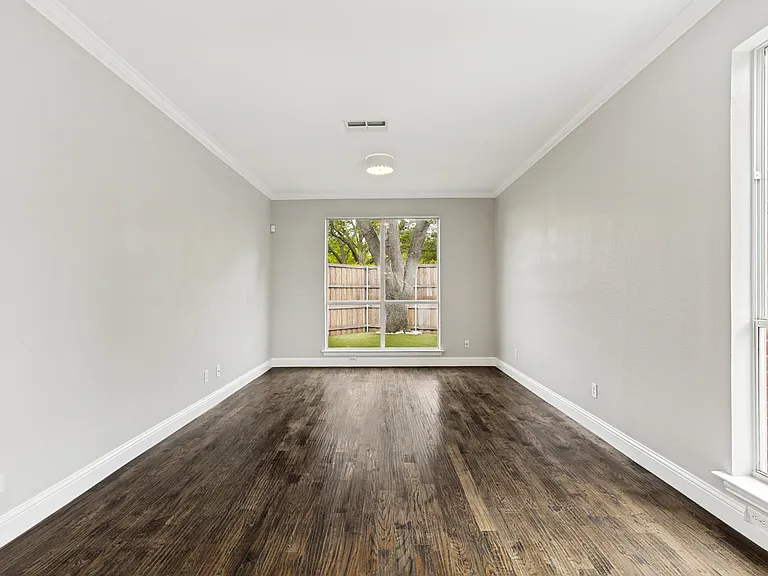 18515 Kelly Cave Trl — Photo 13
