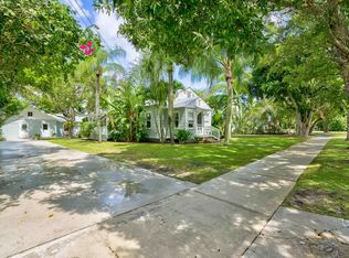 8955 SE Plato Ter, Hobe Sound, FL 33455