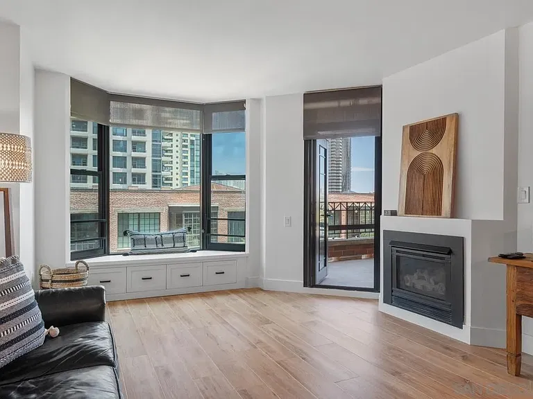 500 W Harbor Dr W #616 — Photo 11
