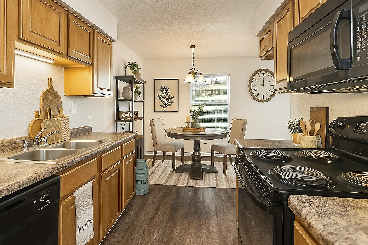 Courtney Heights — Photo 1