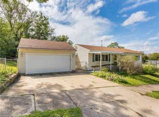 686 Belden Ave, Akron, OH 44310