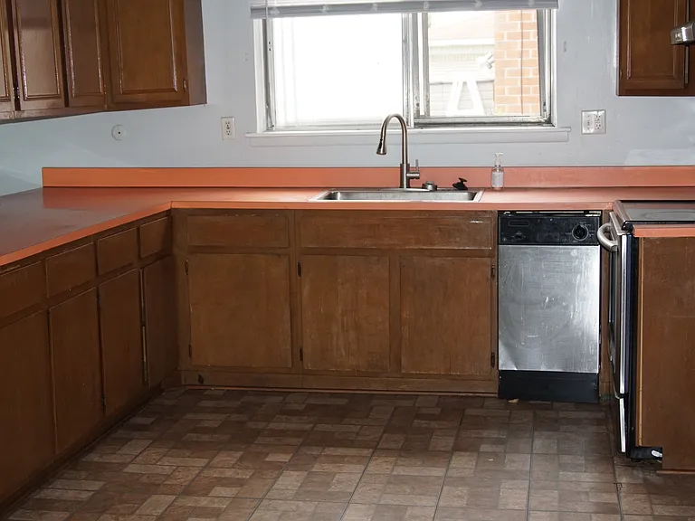 3858 Martin Rd — Photo 23