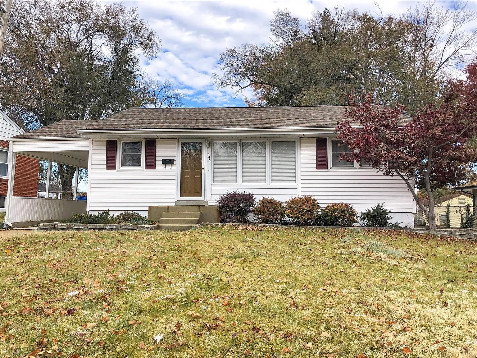 255 Saint Maurice Ln photo 1