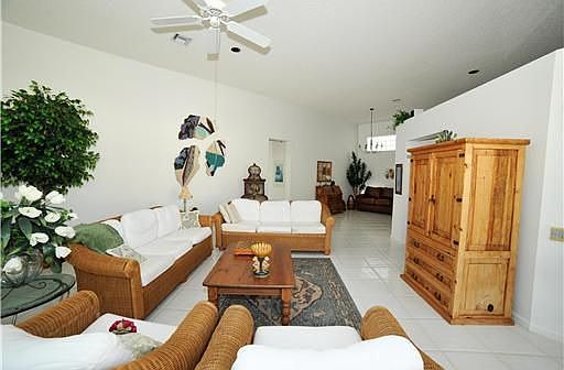 Home For Sale In Broken Sound