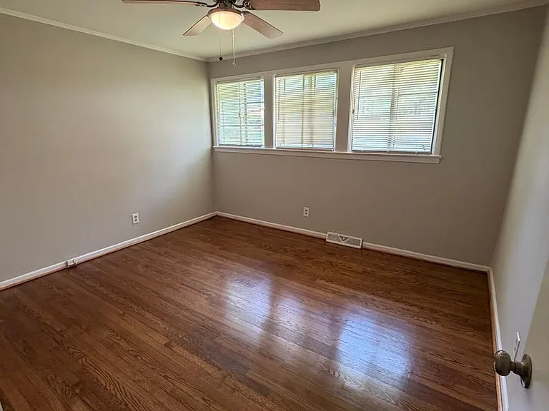 3234 Marlborough Rd — Photo 5