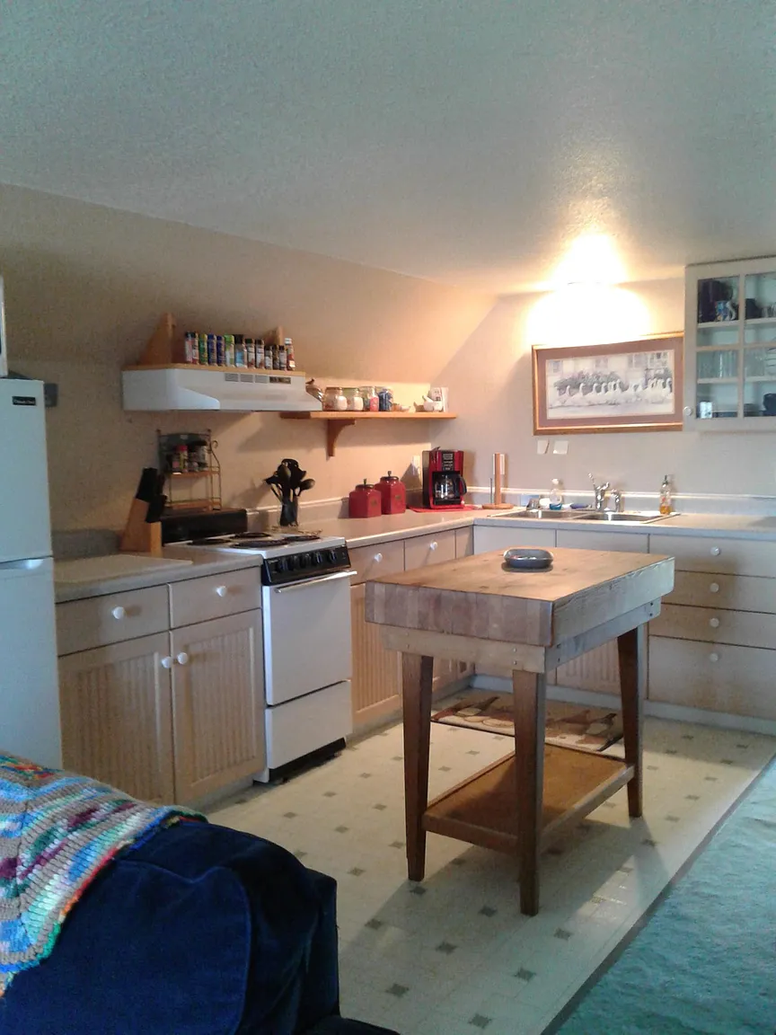 480 Chambers Ln photo 1