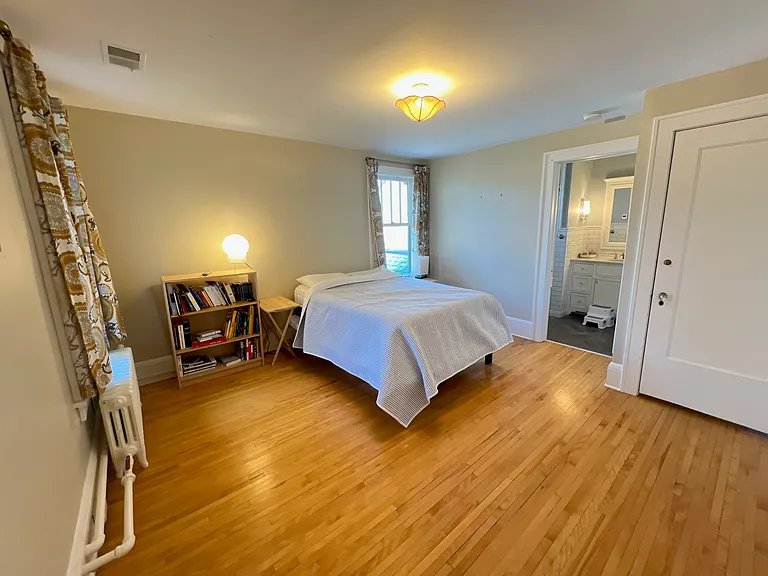 2212 Newton Ave S — Photo 12