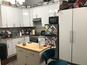 Rented by R New York