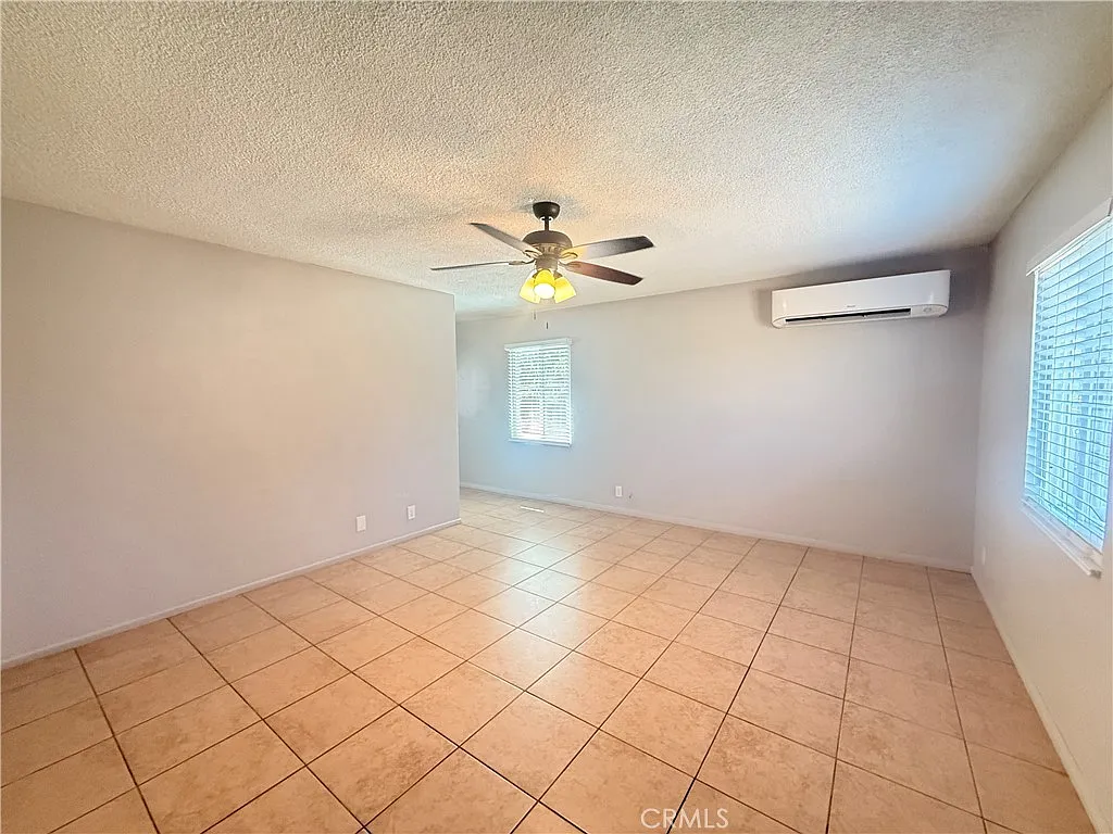 2 bed, 835 sqft, $1,700 — Photo 4