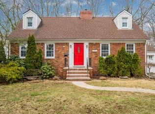 26 Chestnut Hill Pl, Glen Ridge, NJ 07028