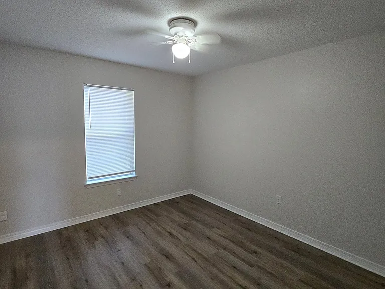 396 Brown Pl — Photo 24