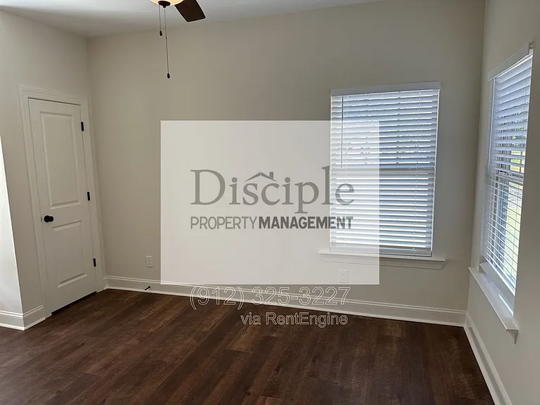 15 Ennis Rd — Photo 39