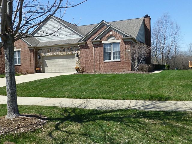 1st image of 49026 Rainbow Ln S
