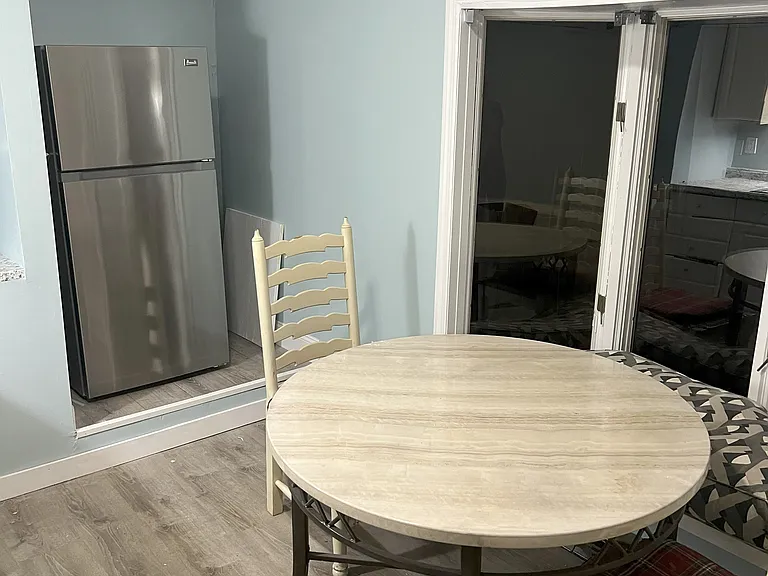 8 Cardinal Ct #1 — Photo 11