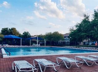 614 Woodgate Cir, Sunrise, FL 33326