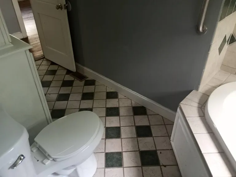 111 James Ave — Photo 14