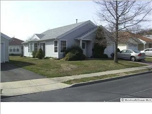 65 Pine Oak Blvd, Barnegat, NJ 08005