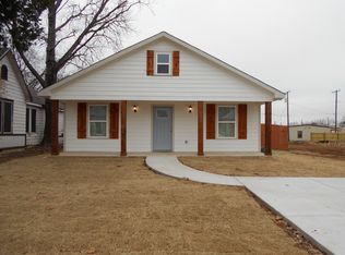 716 W Hull St, Denison, TX 75020
