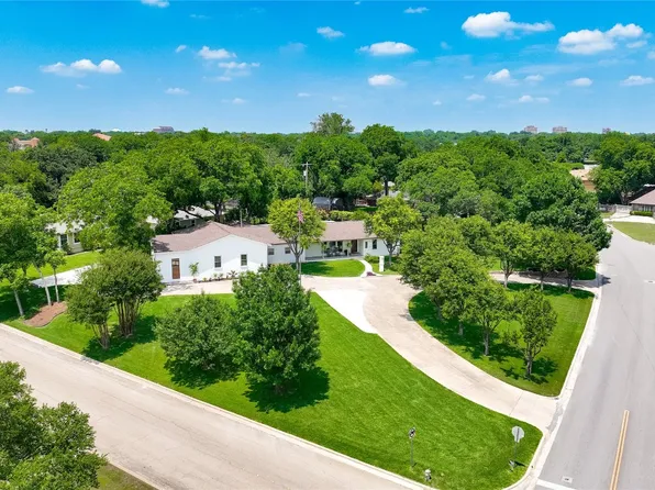 3516 Clayton Rd E, Fort Worth, TX 76116