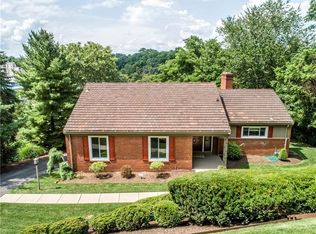 744 Pinetree Rd, Pittsburgh, PA 15243