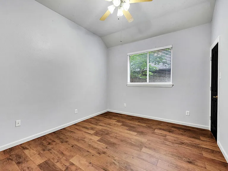6008 Rock Ridge Dr — Photo 11
