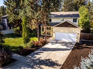 61027 Honkers Ln, Bend, OR 97702