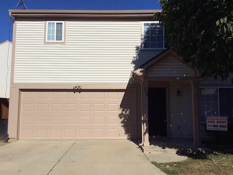 652 Cembra Dr — Photo 1